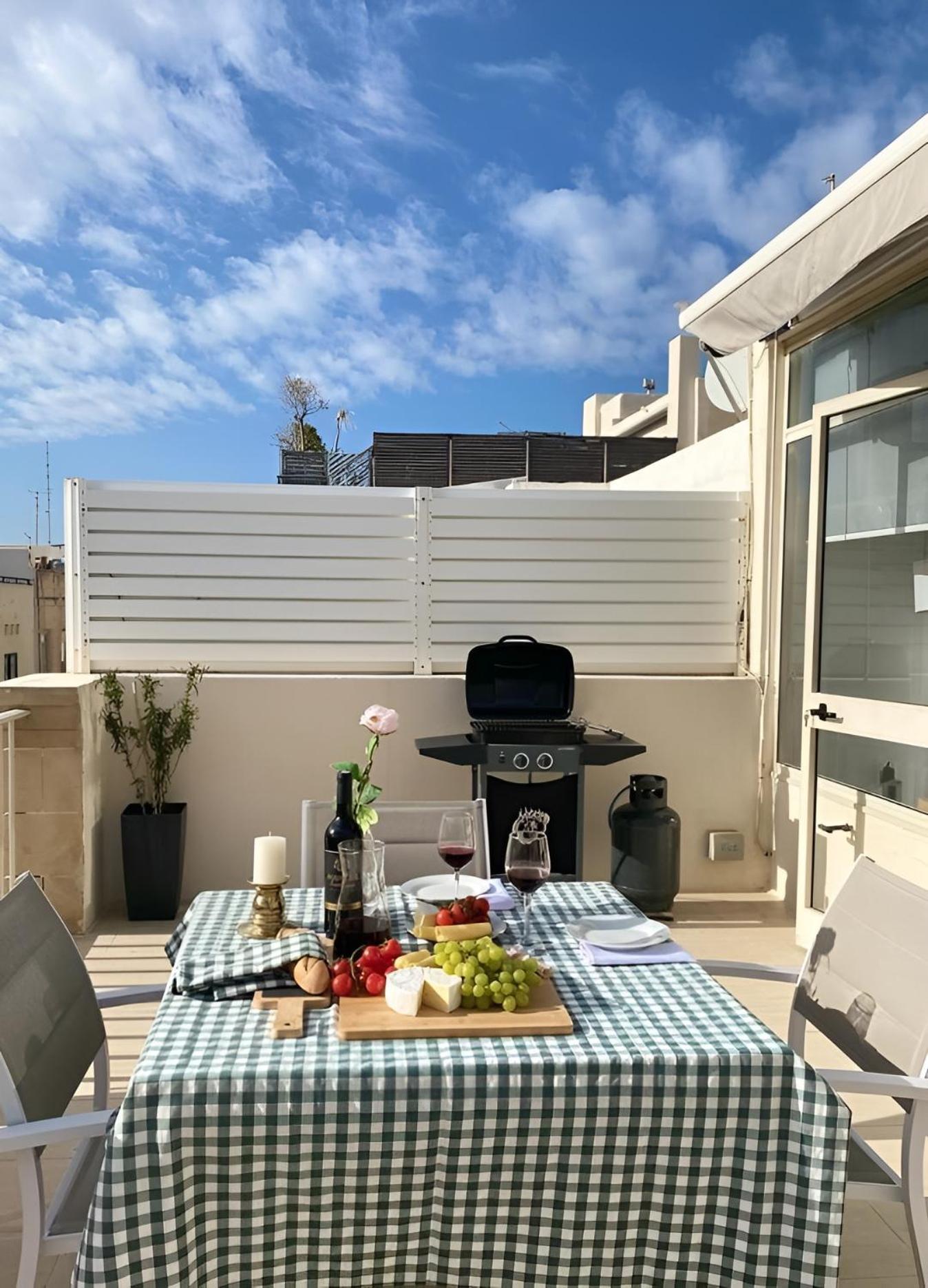 Ferienwohnung Sliema Cosy Penthouse With Bbq Exterior foto